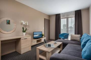 Фото номера Люкс с 1 спальней Отель Hotel Szafir г. Ястшембя-Гура 2