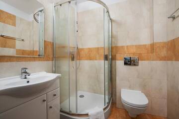 Фото номера Люкс с 1 спальней Отель Hotel Szafir г. Ястшембя-Гура 5