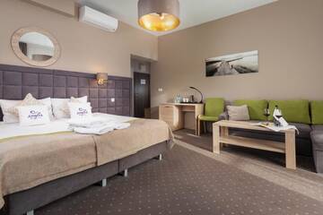 Фото номера Семейный номер Отель Hotel Szafir г. Ястшембя-Гура 6