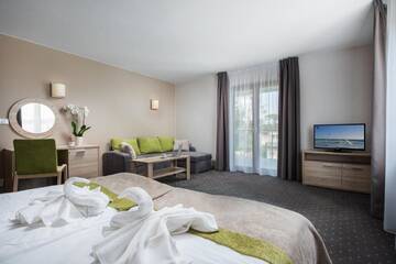 Фото номера Семейный номер Отель Hotel Szafir г. Ястшембя-Гура 2